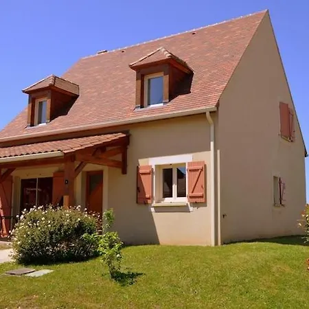 Villa In With Private Garden Lanzac