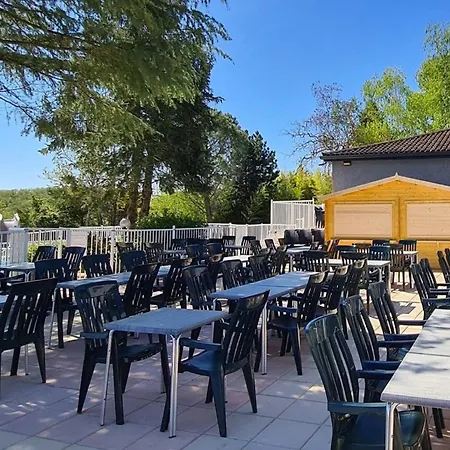 In With Private Garden Lanzac