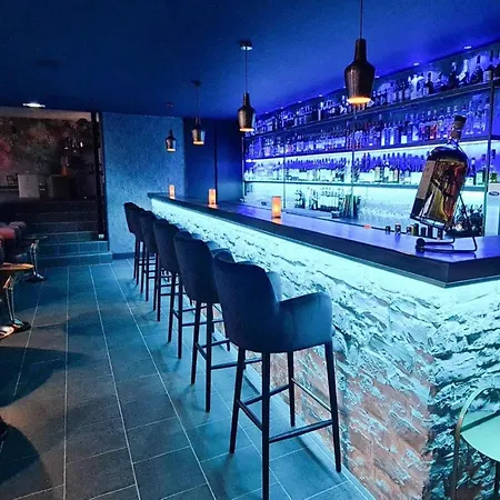 In With Private Garden