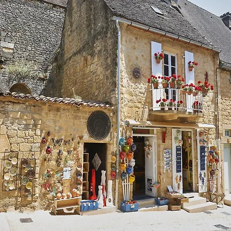 Вилла In With Private Garden *