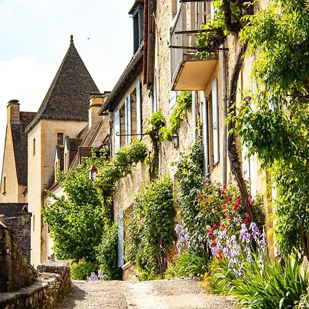 Вилла In With Private Garden Lanzac