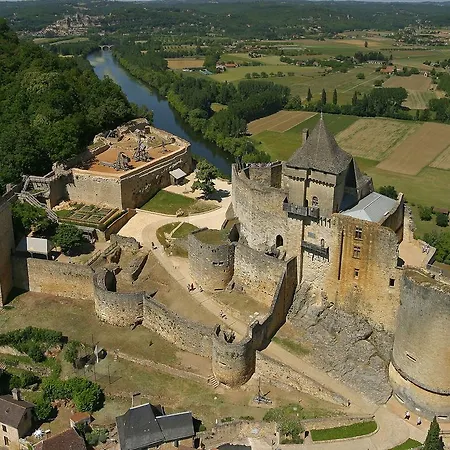 Villa In With Private Garden