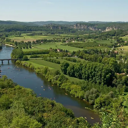 In With Private Garden Villa Lanzac