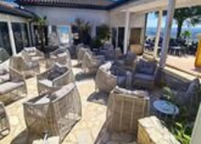 In With Private Garden * Lanzac