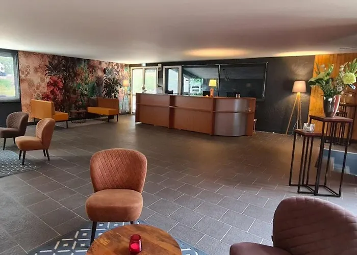 In With Private Garden *