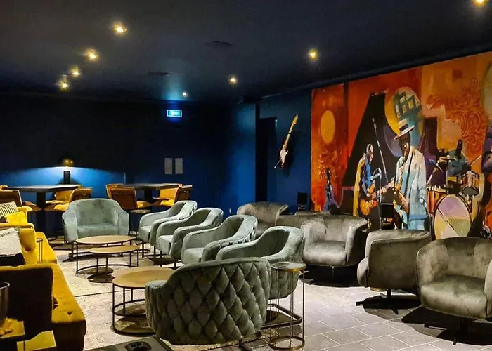 In With Private Garden Lanzac