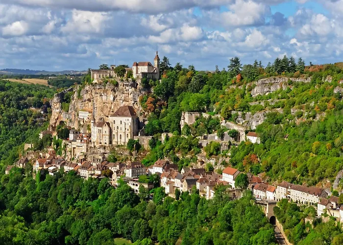 Вилла In With Private Garden Lanzac