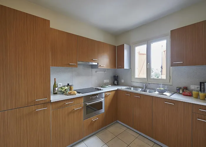 In With Private Garden Вилла Lanzac