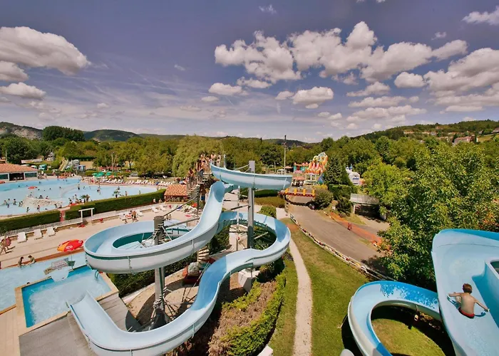 Вилла In With Private Garden *