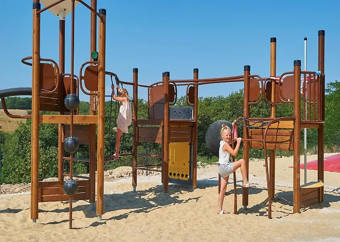 In With Private Garden Lanzac